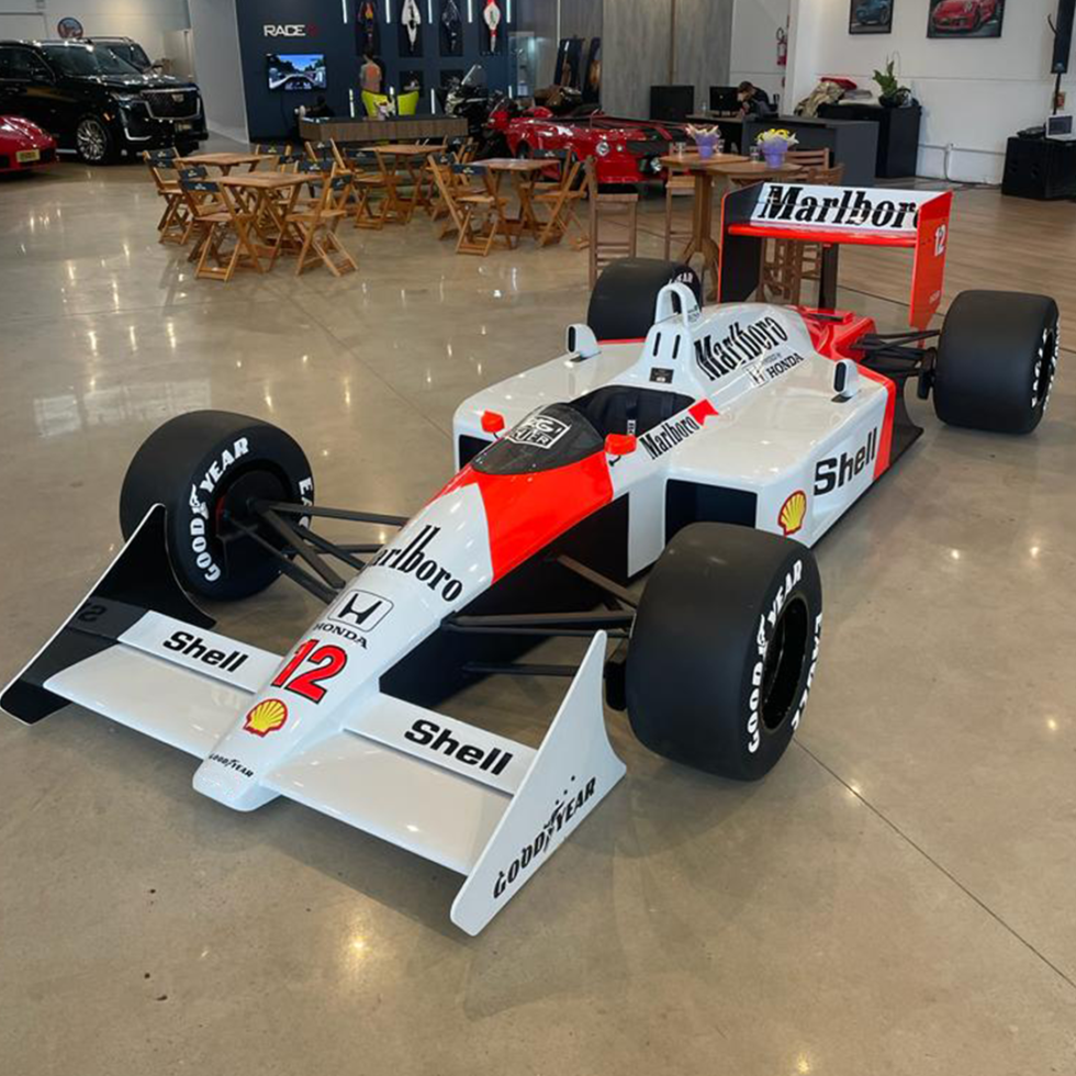 MP4-4 - Image 2