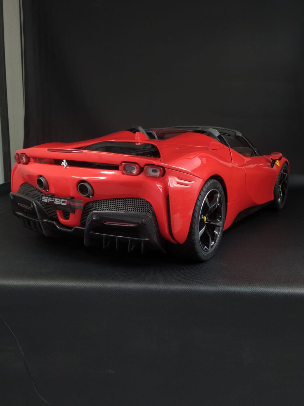 Ferrari F90 Spider - Image 3