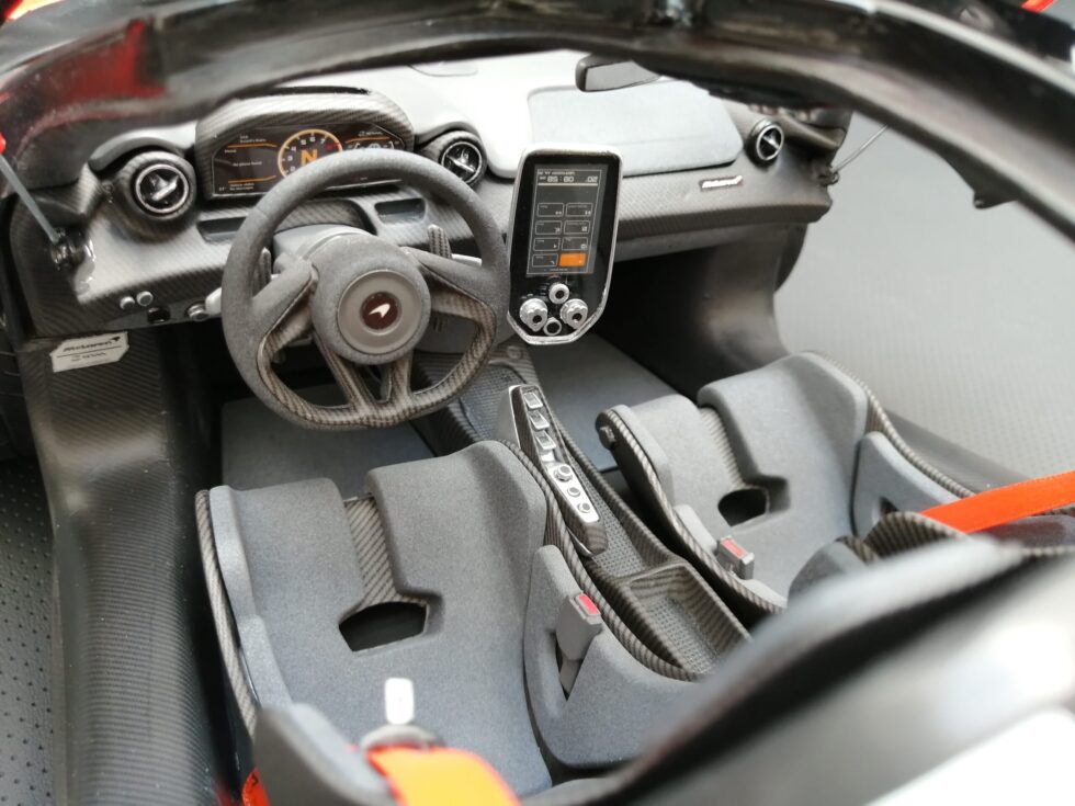 Mclaren Ayrton Senna Marlboro - Image 15