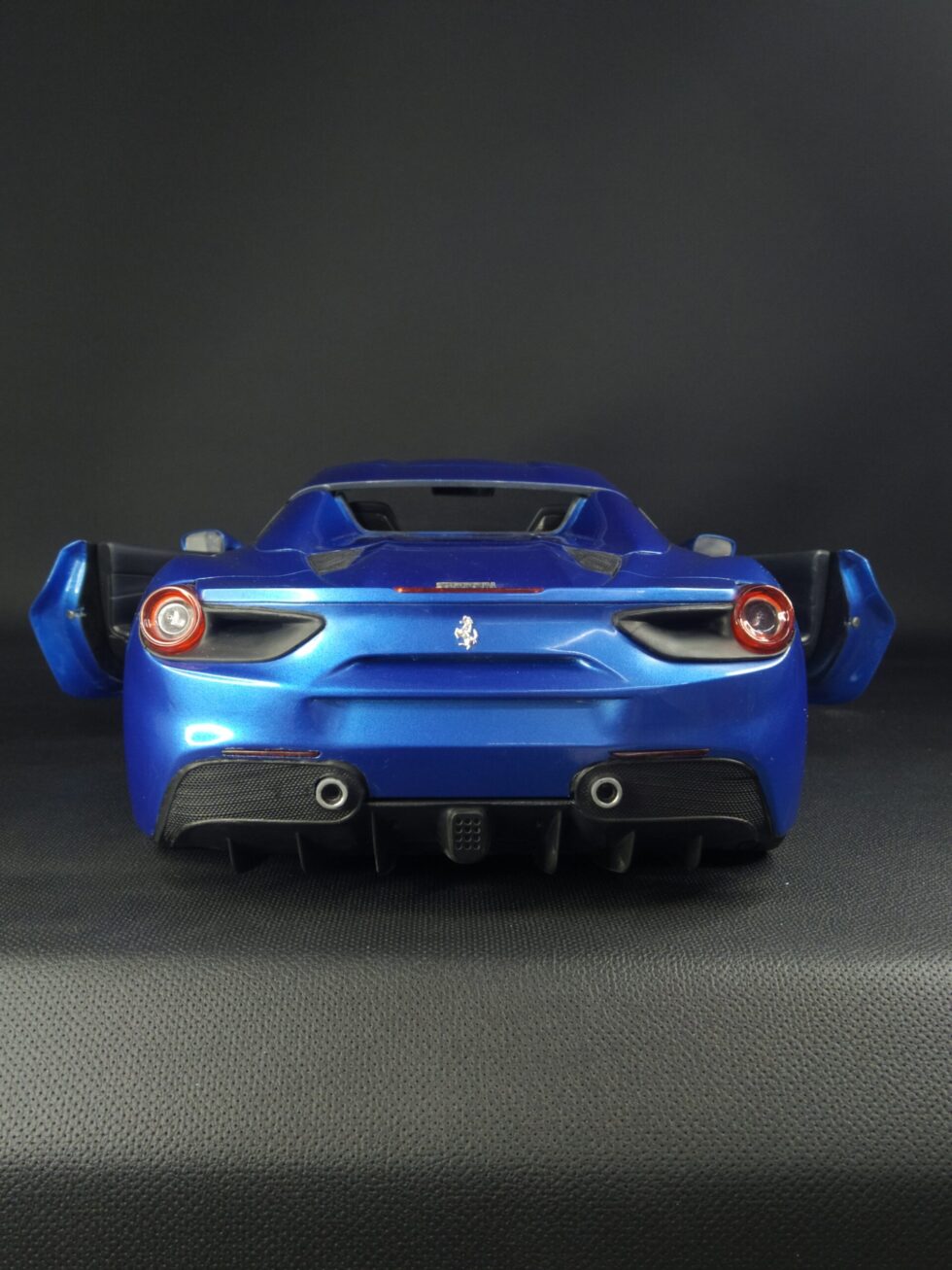 Ferrari 488 Spider - Image 7