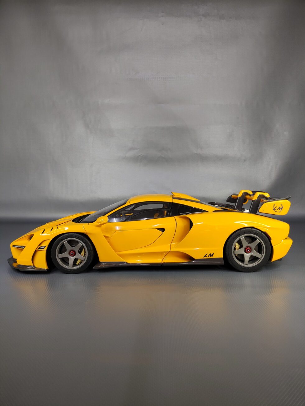 Mclaren LM Senna - Image 14