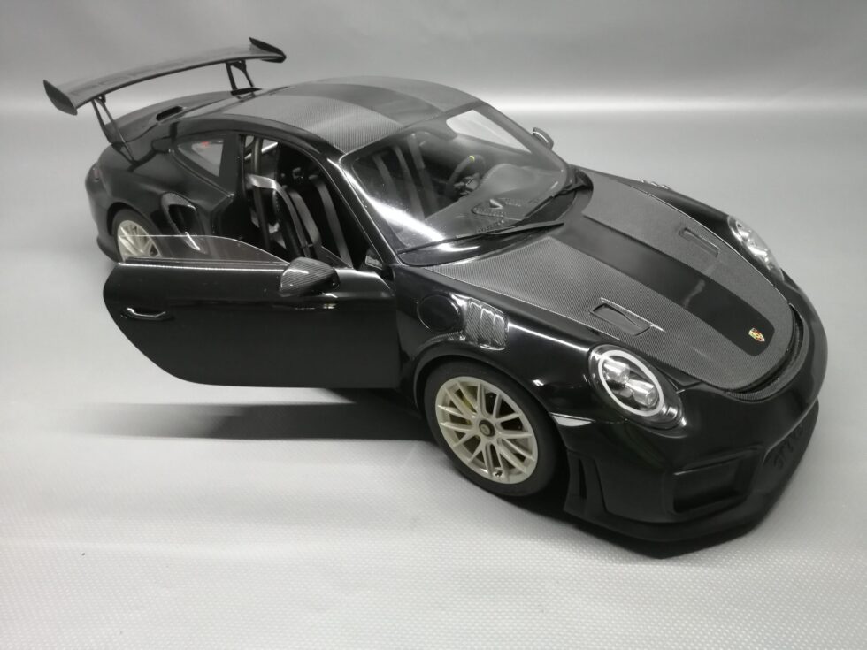 Porsche 911.2 GT2 RS - Image 3
