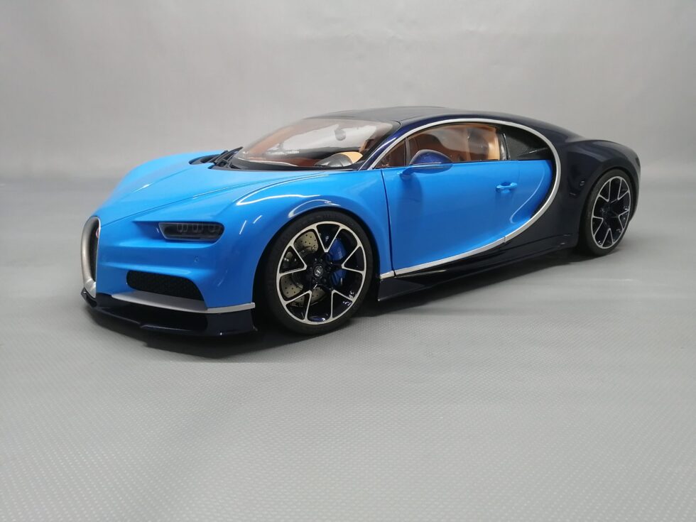 Bugatti Chiron - Image 17