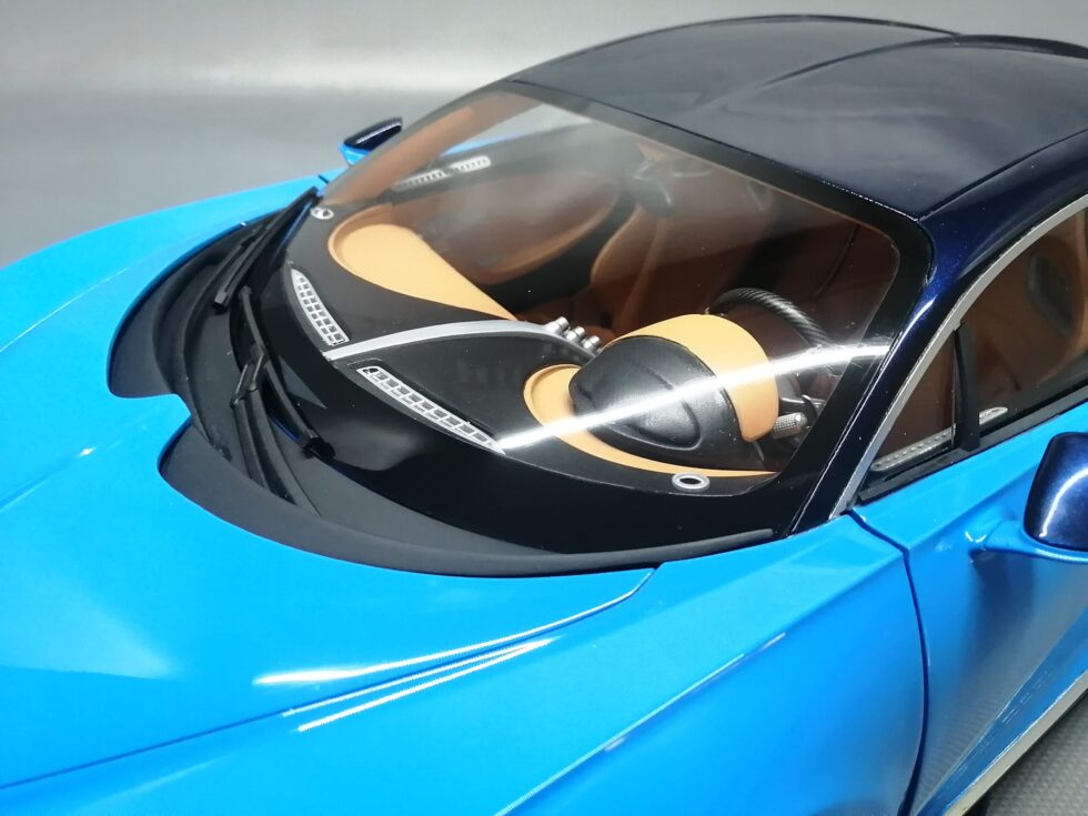 Bugatti Chiron - Image 25