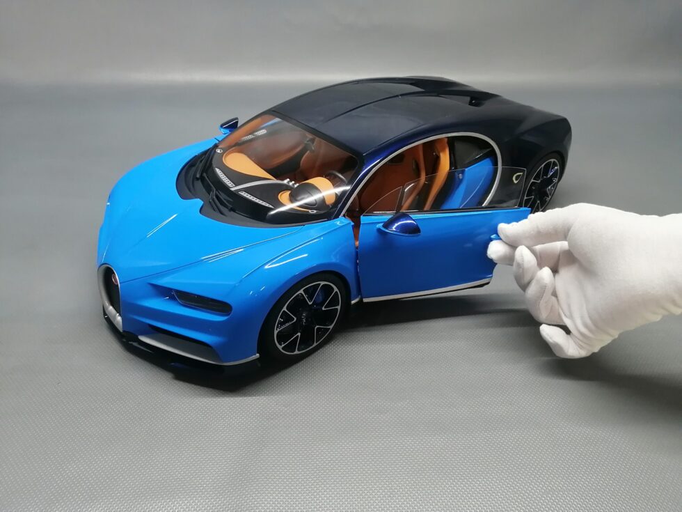 Bugatti Chiron - Image 6