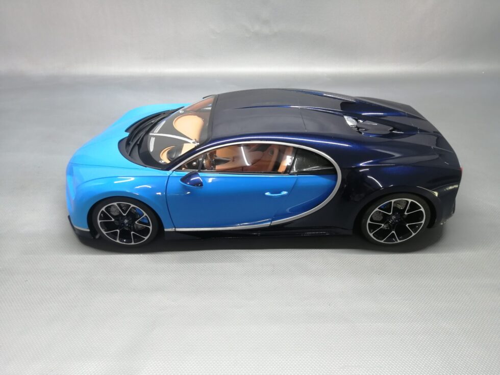 Bugatti Chiron - Image 12