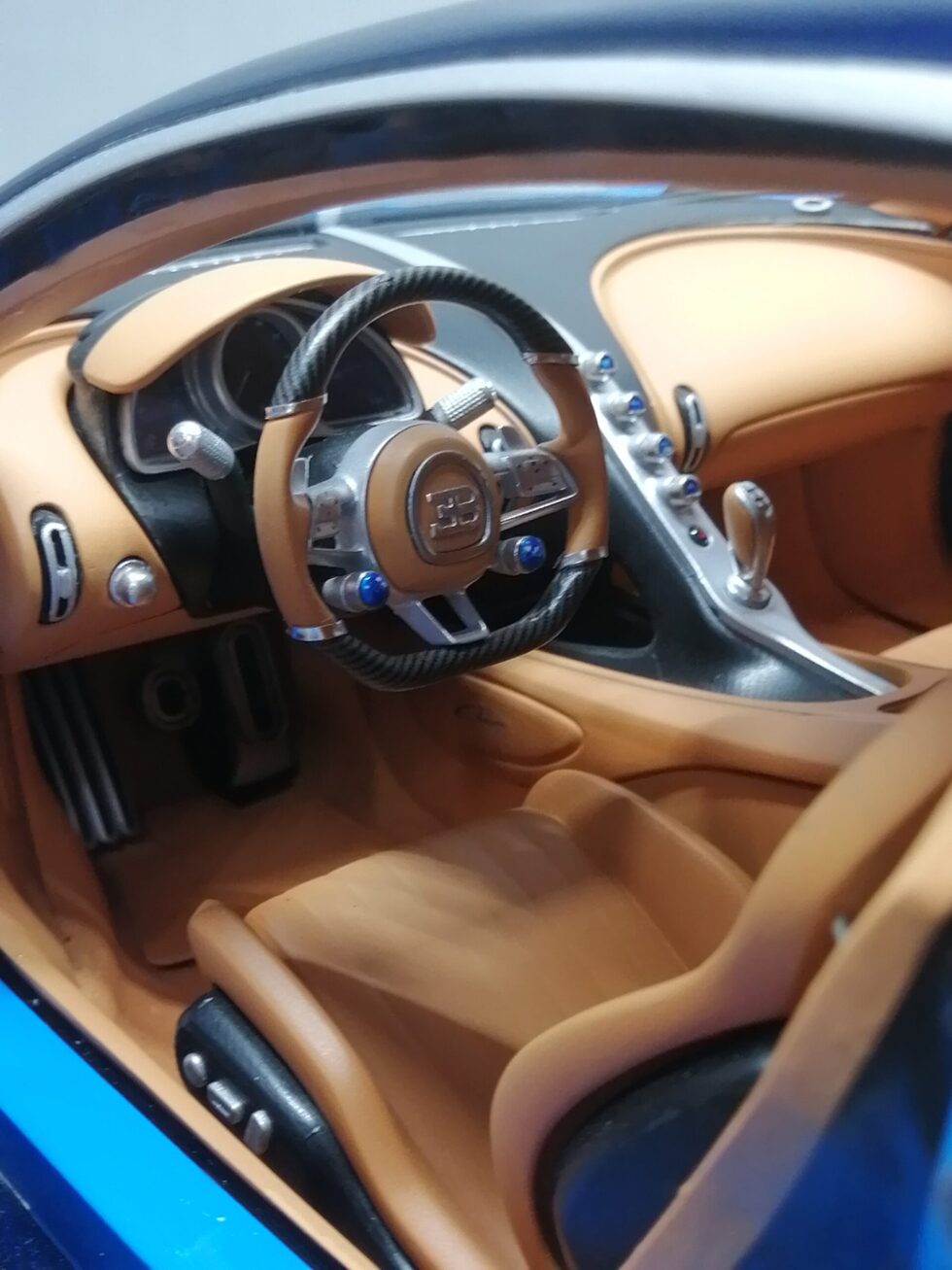 Bugatti Chiron - Image 14
