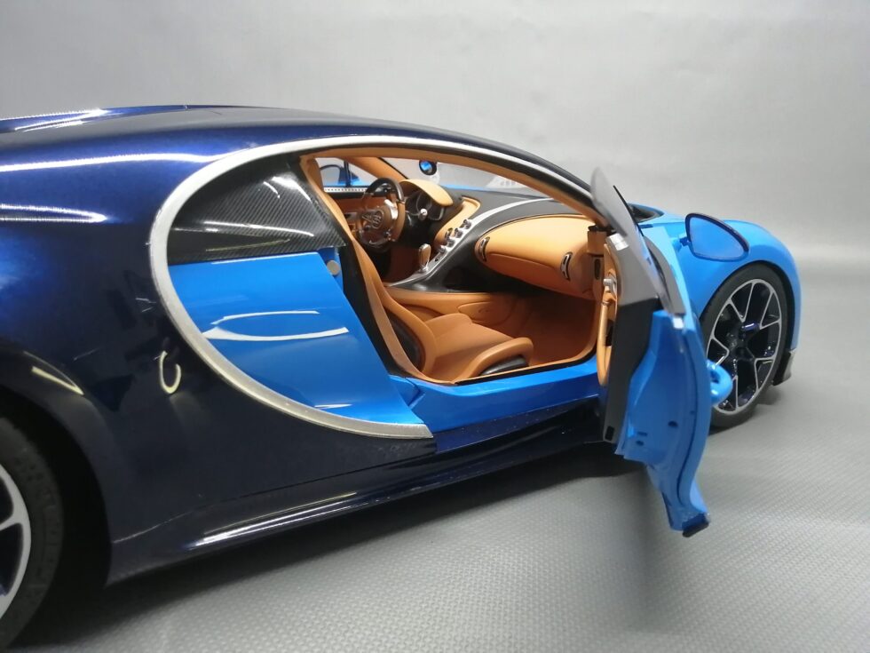 Bugatti Chiron - Image 4